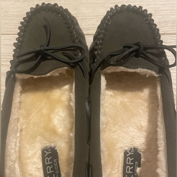 Sperry Women’s Charcoal Gray Suede Moccasin Top Slider Slip Ons, size 9 - Picture 9 of 11